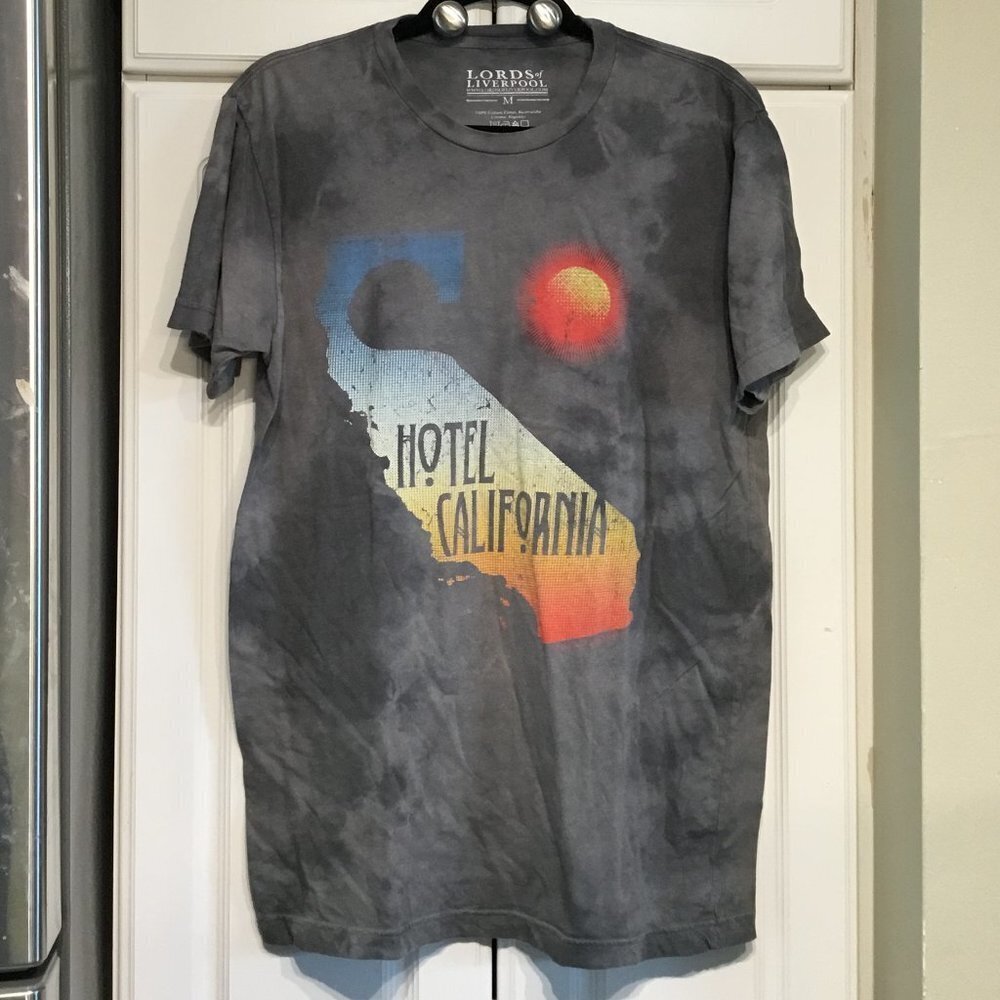 Lords of Liverpool "Hotel California" Tee Shirt Size Medium